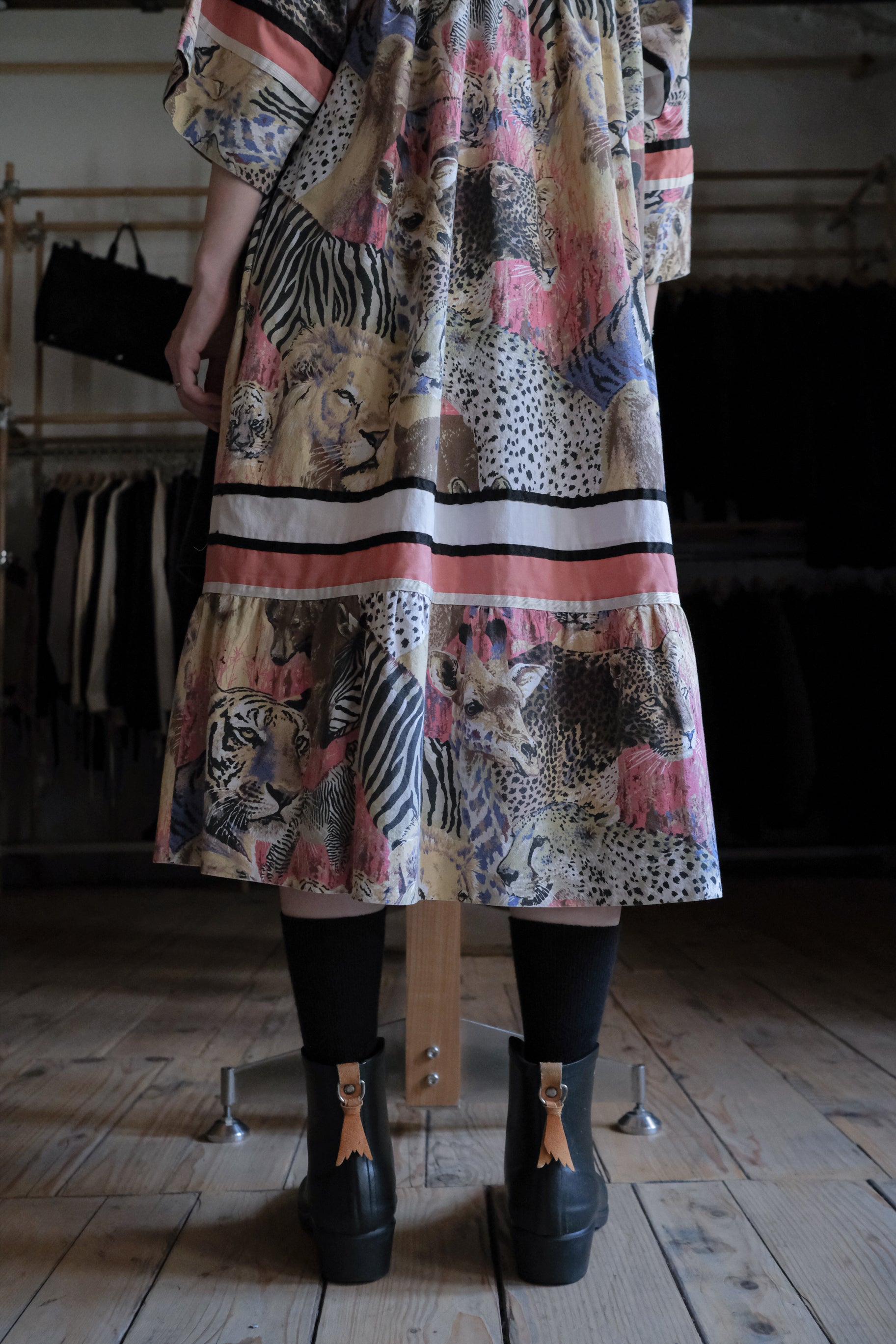 Vintage Animal Safari Graphic Print Muumuu Dress / 古著叢林萬獸印花穆穆洋裝