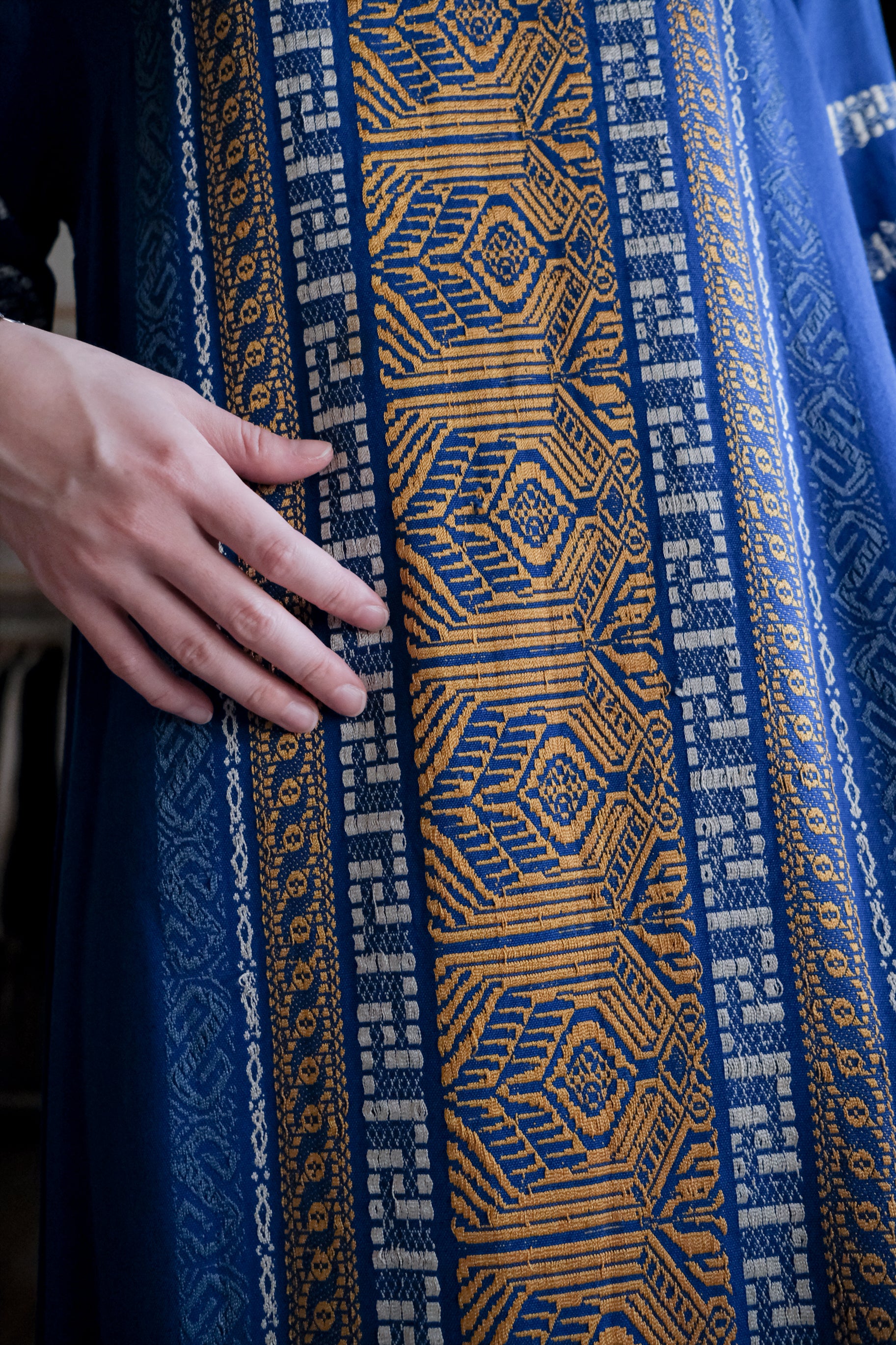 1970's Greek Yannis G. Nikou Hand Woven Kaftan / 希臘古著手工織纹圖騰長袍