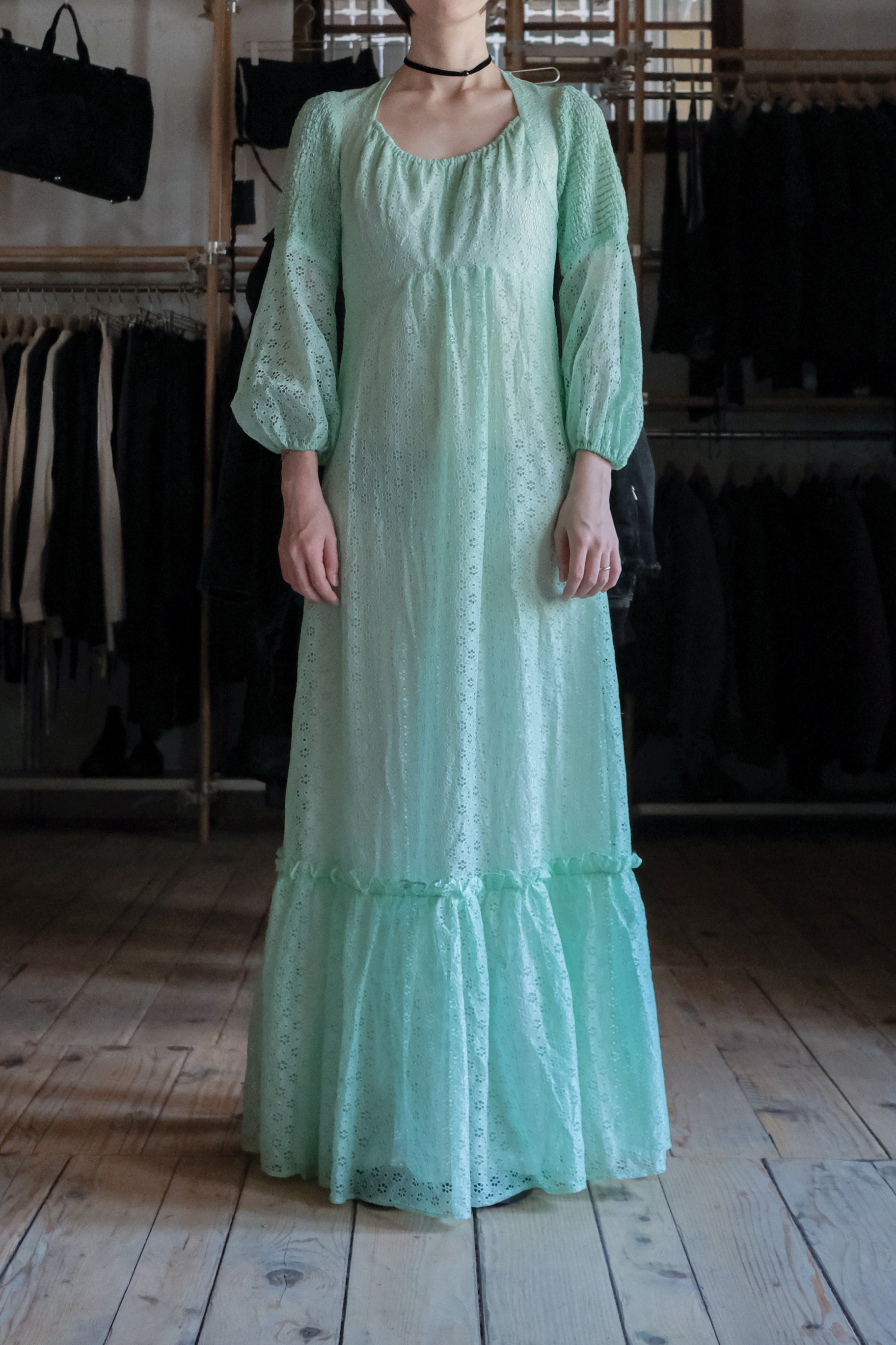 1970's Ronda Roy Mint Green Eyelet Maxi Dress / 古著薄荷綠鏤空刺繡長洋裝