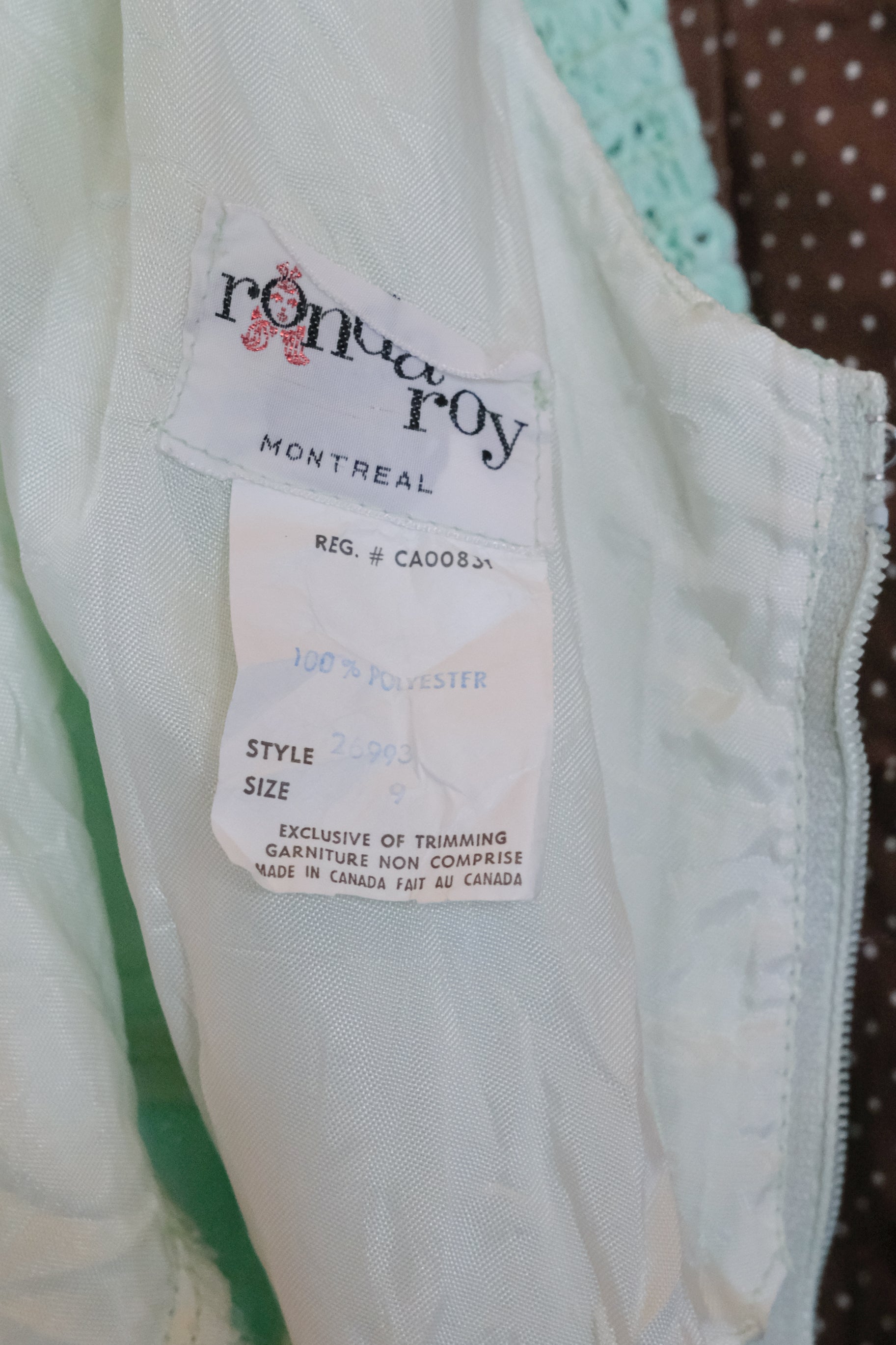 1970's Ronda Roy Mint Green Eyelet Maxi Dress / 古著薄荷綠鏤空刺繡長洋裝