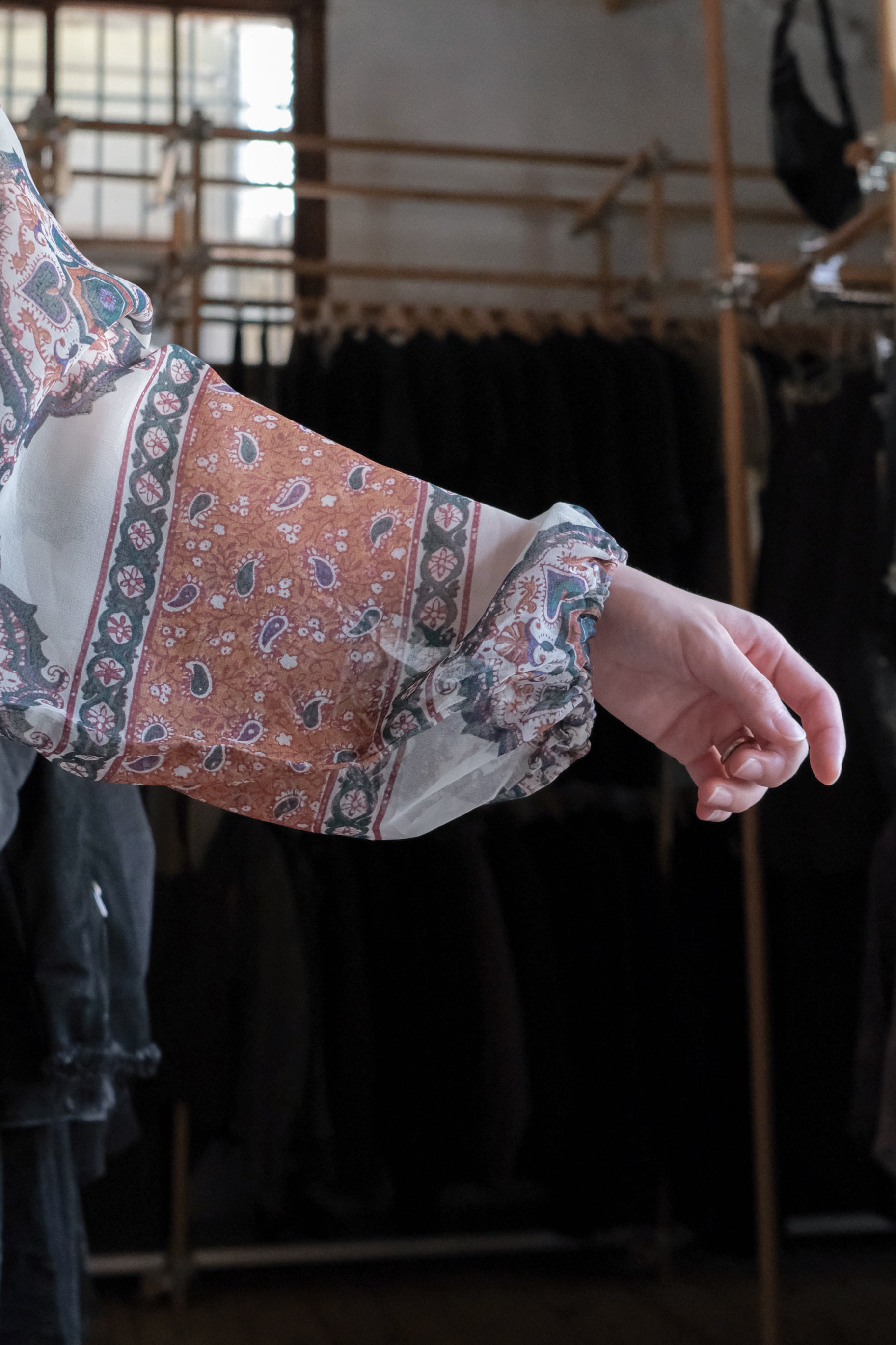 Vintage Paisley Print Frog Buttons Chiffon Dress / 古著變形蟲圖騰中式盤扣雪紡長洋裝