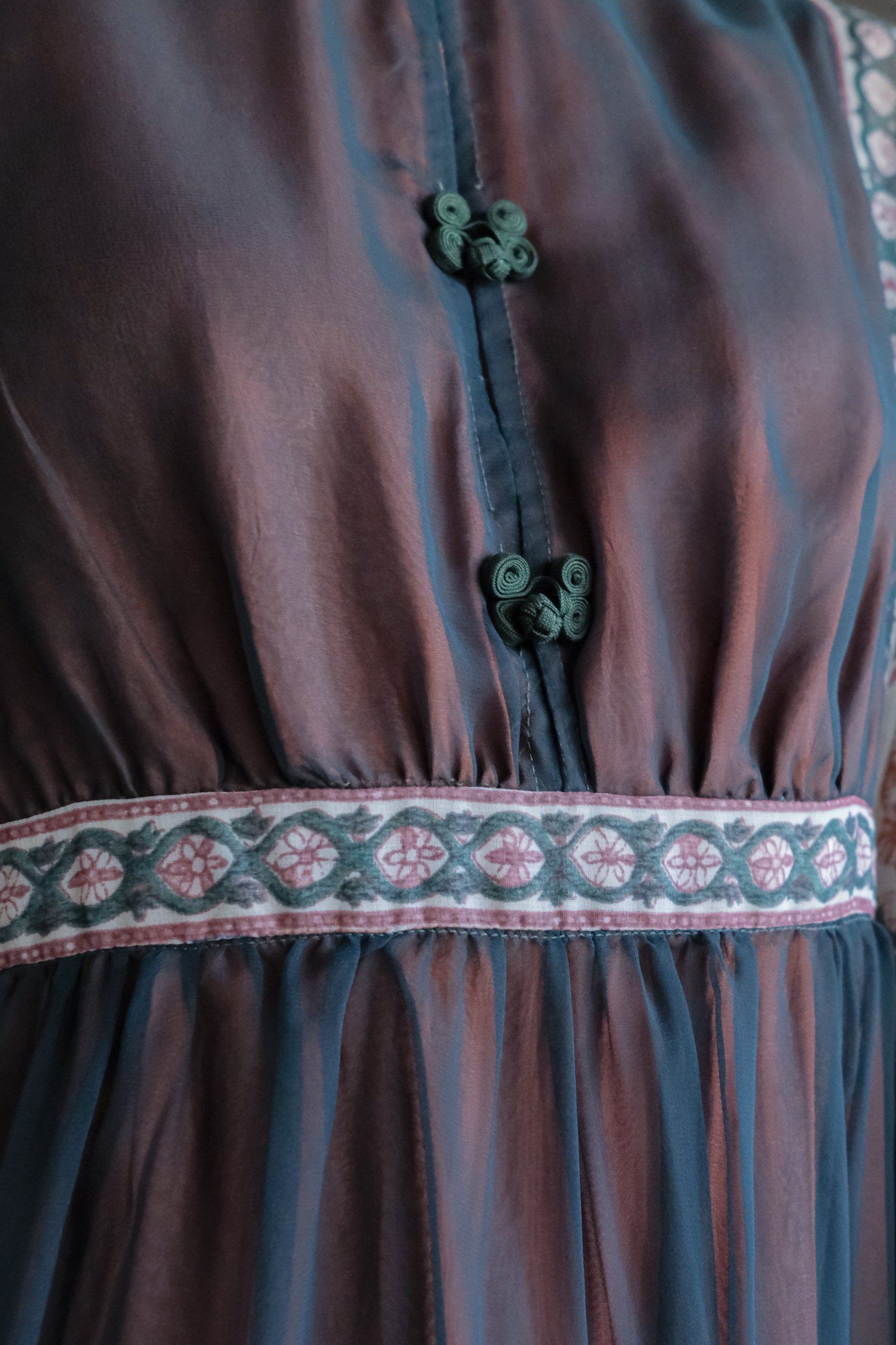 Vintage Paisley Print Frog Buttons Chiffon Dress / 古著變形蟲圖騰中式盤扣雪紡長洋裝
