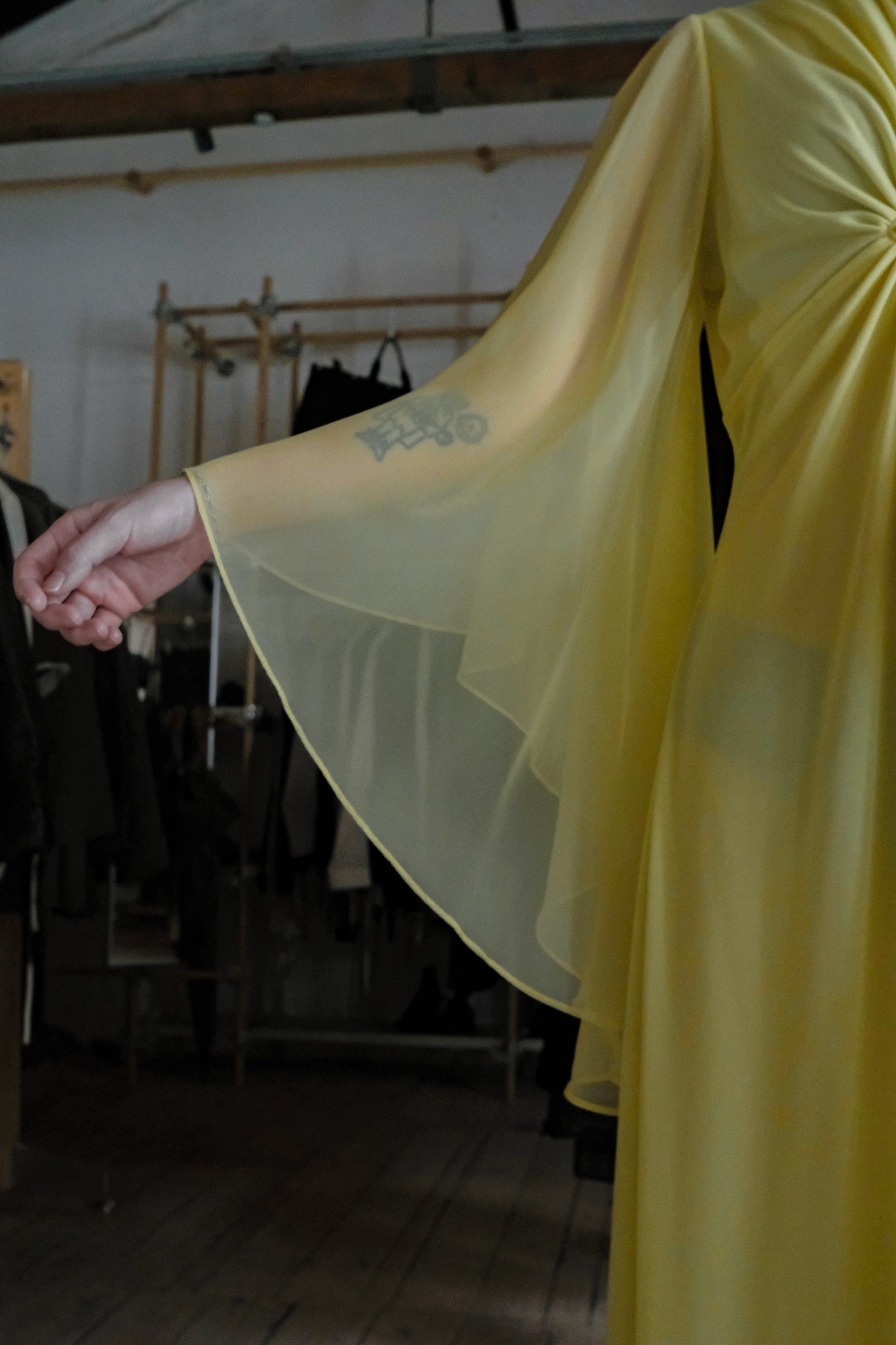 1970's Acacia Yellow Angel Sleeve Grecian Gown / 古著金合歡黃希臘女神風天使袖長禮服