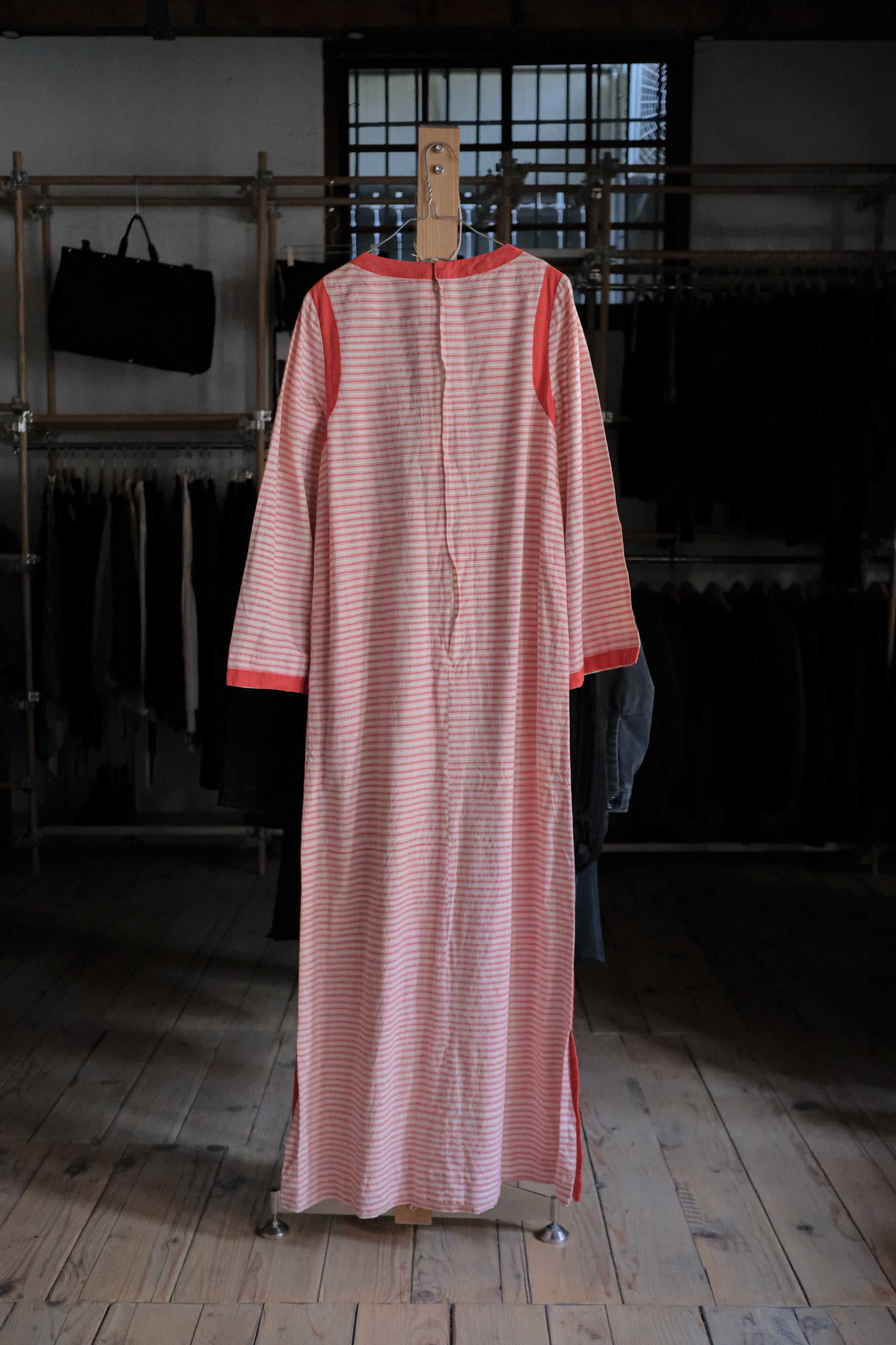 1970's Folk Embroidered Striped Column Maxi Dress / 古著民族條紋刺繡長裙