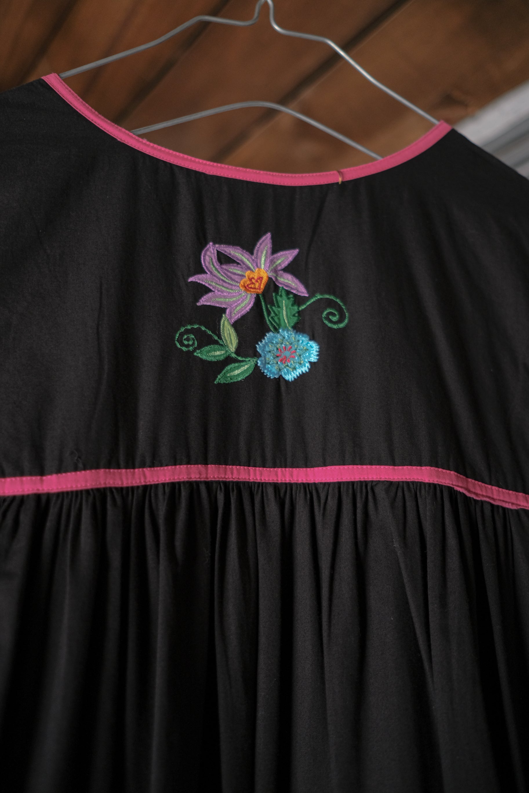 Vintage Folk Art Applique Dress / 古著民族貼布刺繡洋裝