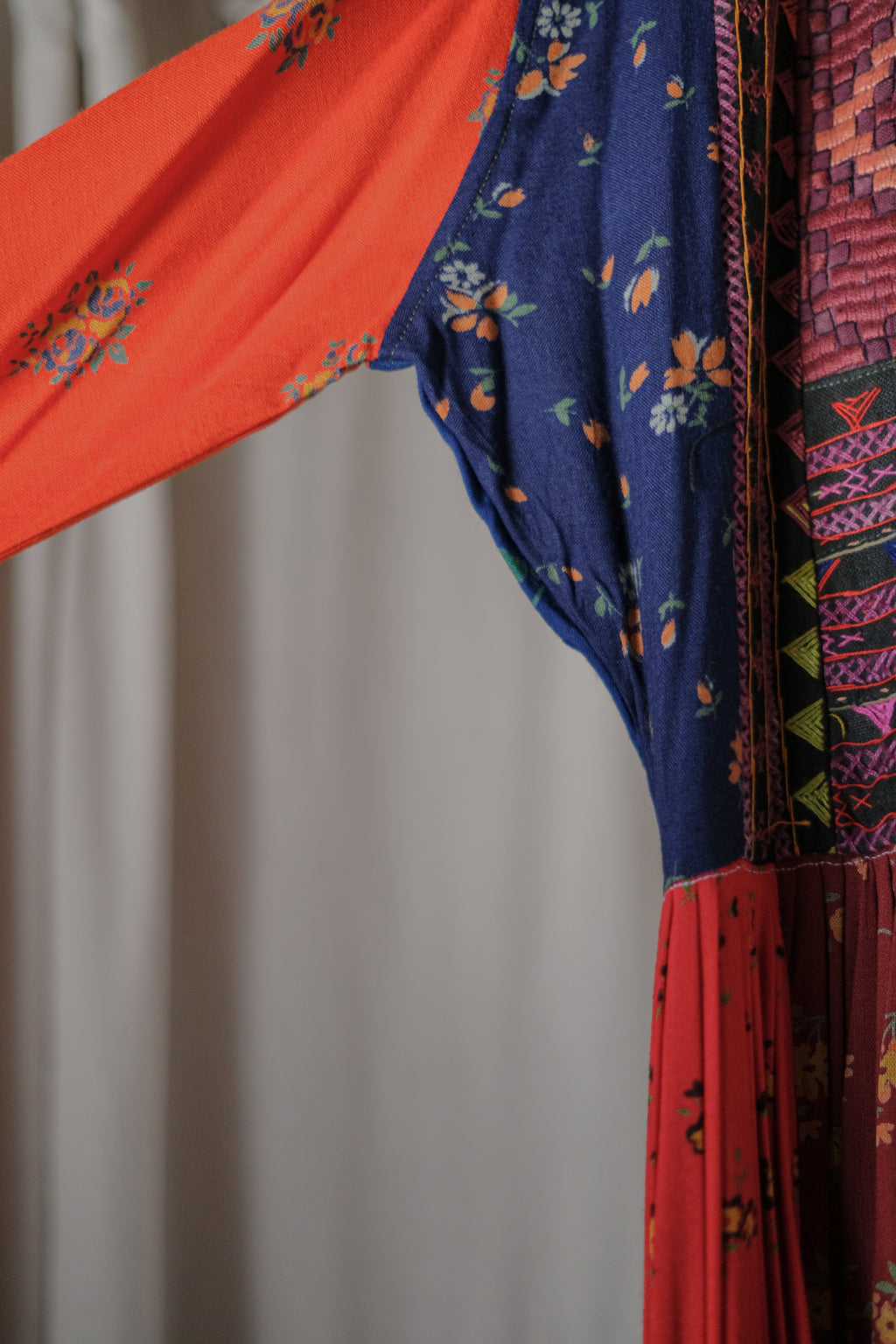 1970‘s Afghani Kuchi Style Hand-Embroidered Patchwork Dress / 阿富汗古著手工刺繡拼布洋裝