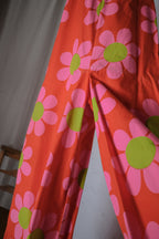 1960's Vivid Color Flower Power Jump Suit / 古著撞色雛菊印花普普風連身褲