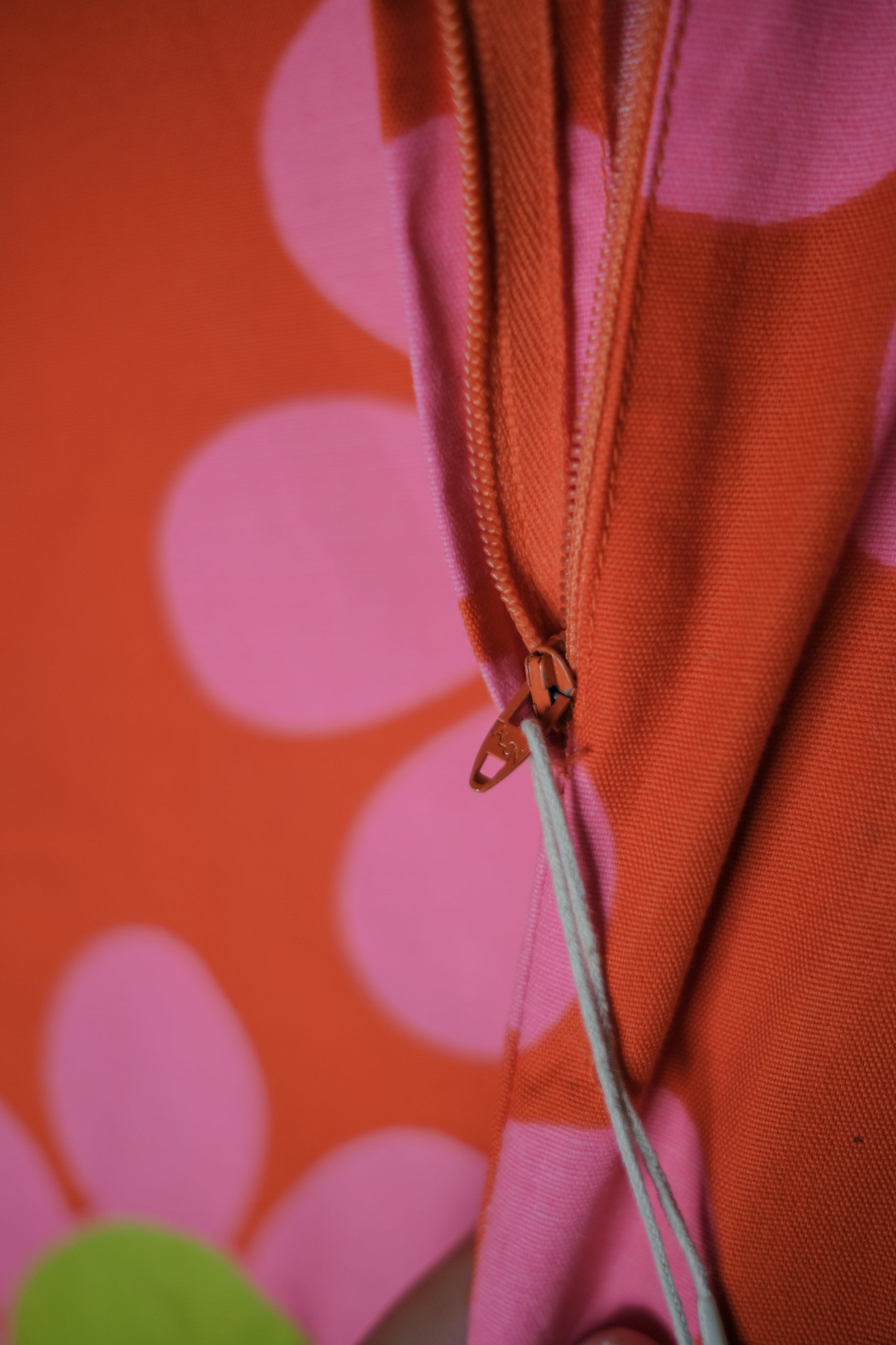 1960's Vivid Color Flower Power Jump Suit / 古著撞色雛菊印花普普風連身褲