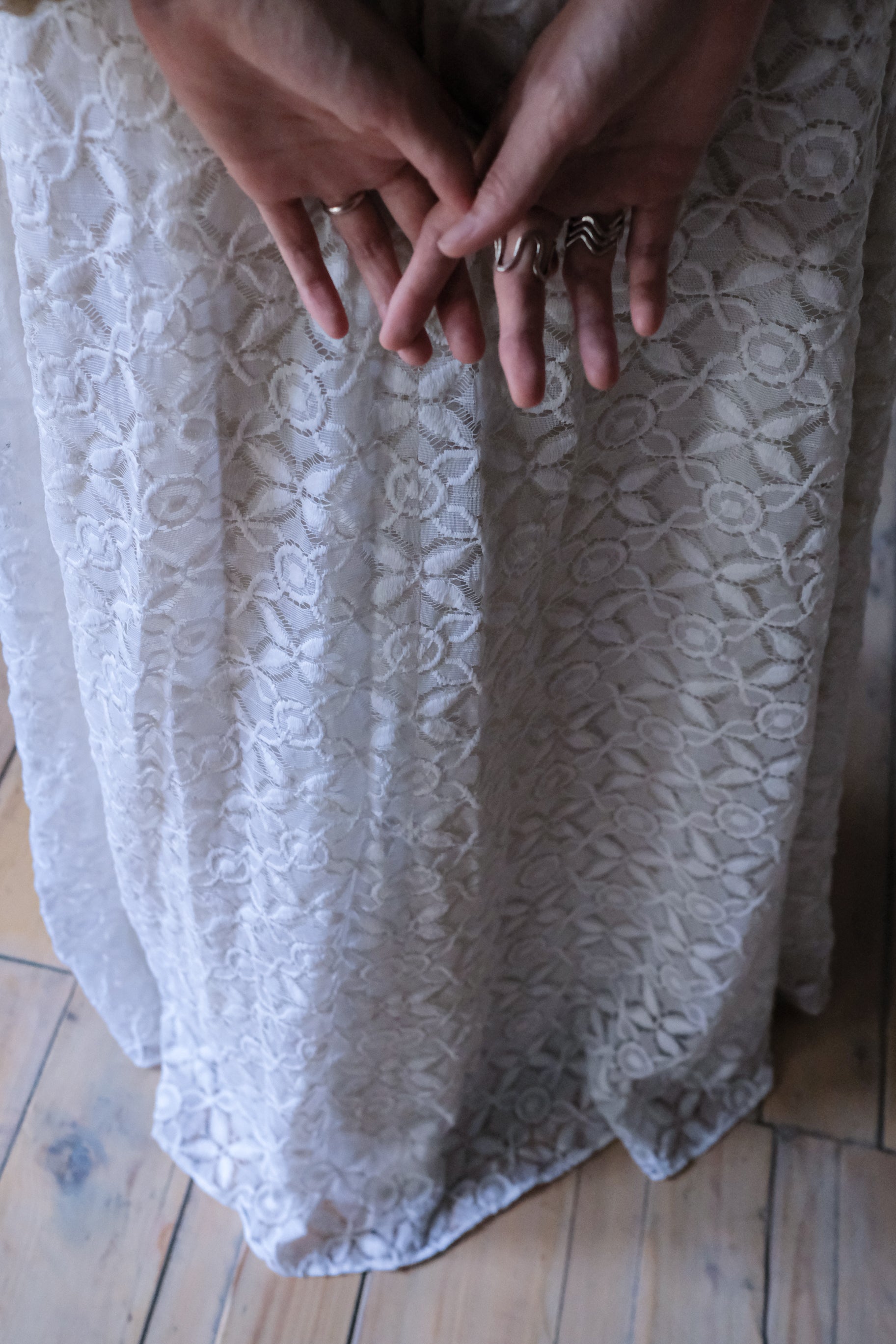 1960-1980's Floral Lace Jacquard Wedding Dress / 古董花雨蕾絲婚裙