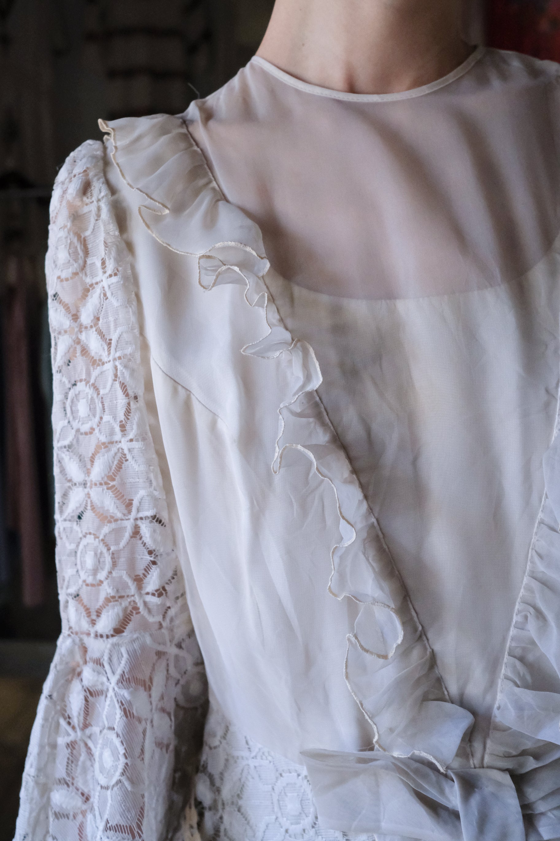 1960-1980's Floral Lace Jacquard Wedding Dress / 古董花雨蕾絲婚裙