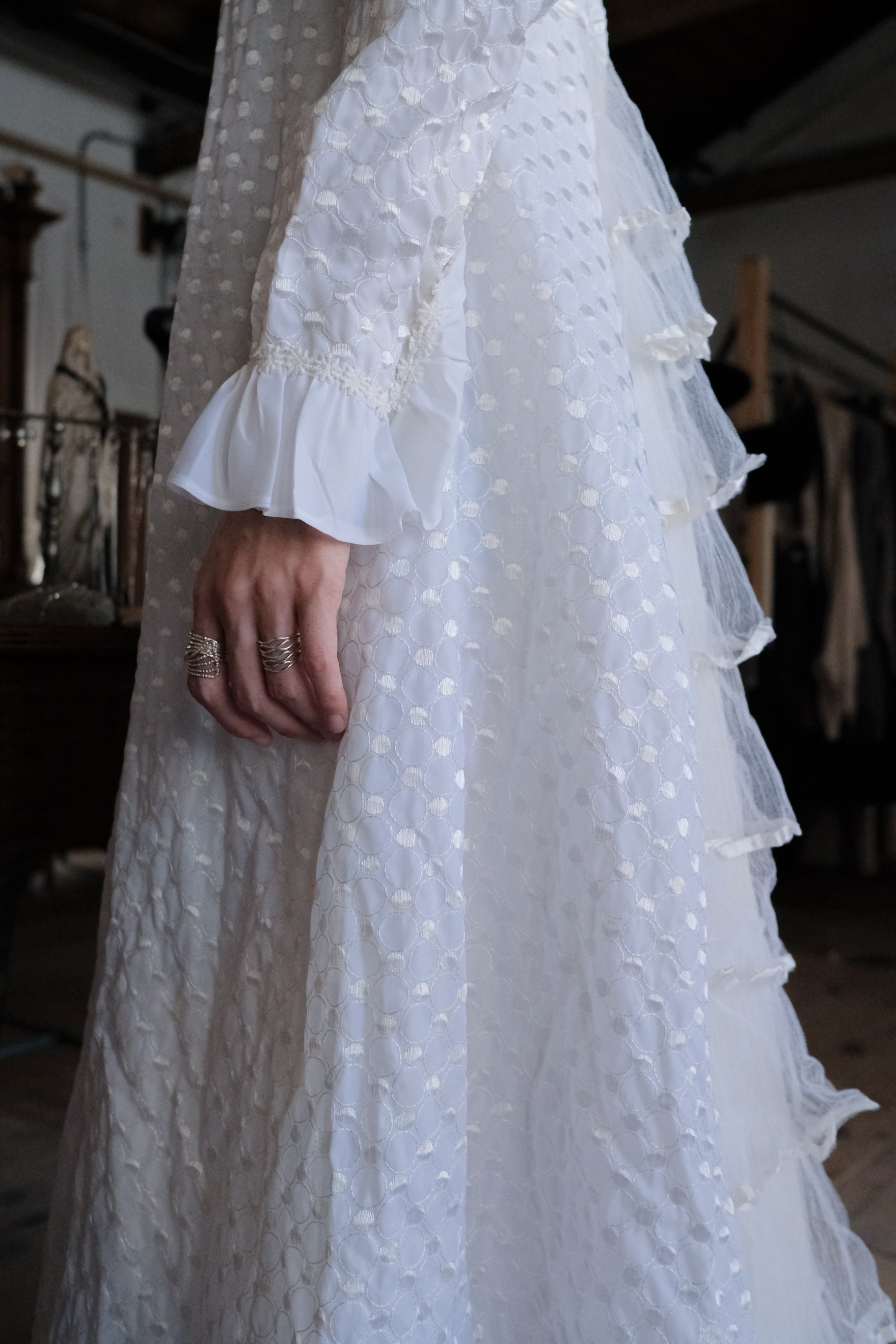 1960-1980's Dotted Jacquard Lace Cascade Gown / 古董波點蕾絲緹花長尾褶婚裙