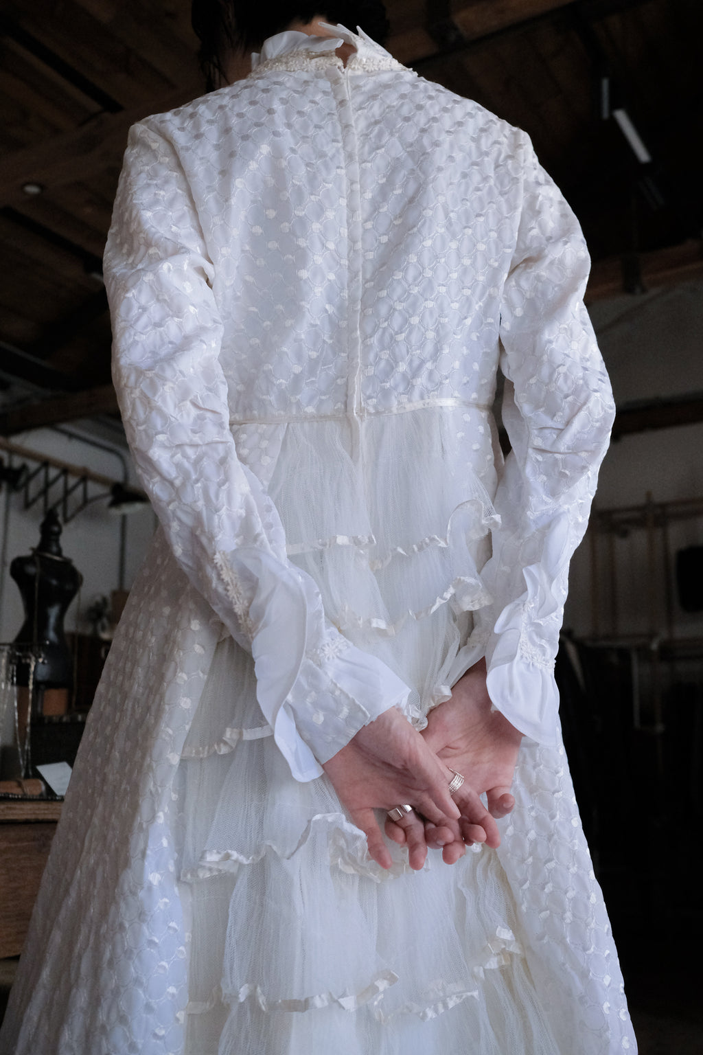 1960-1980's Dotted Jacquard Lace Cascade Gown / 古董波點蕾絲緹花長尾褶婚裙