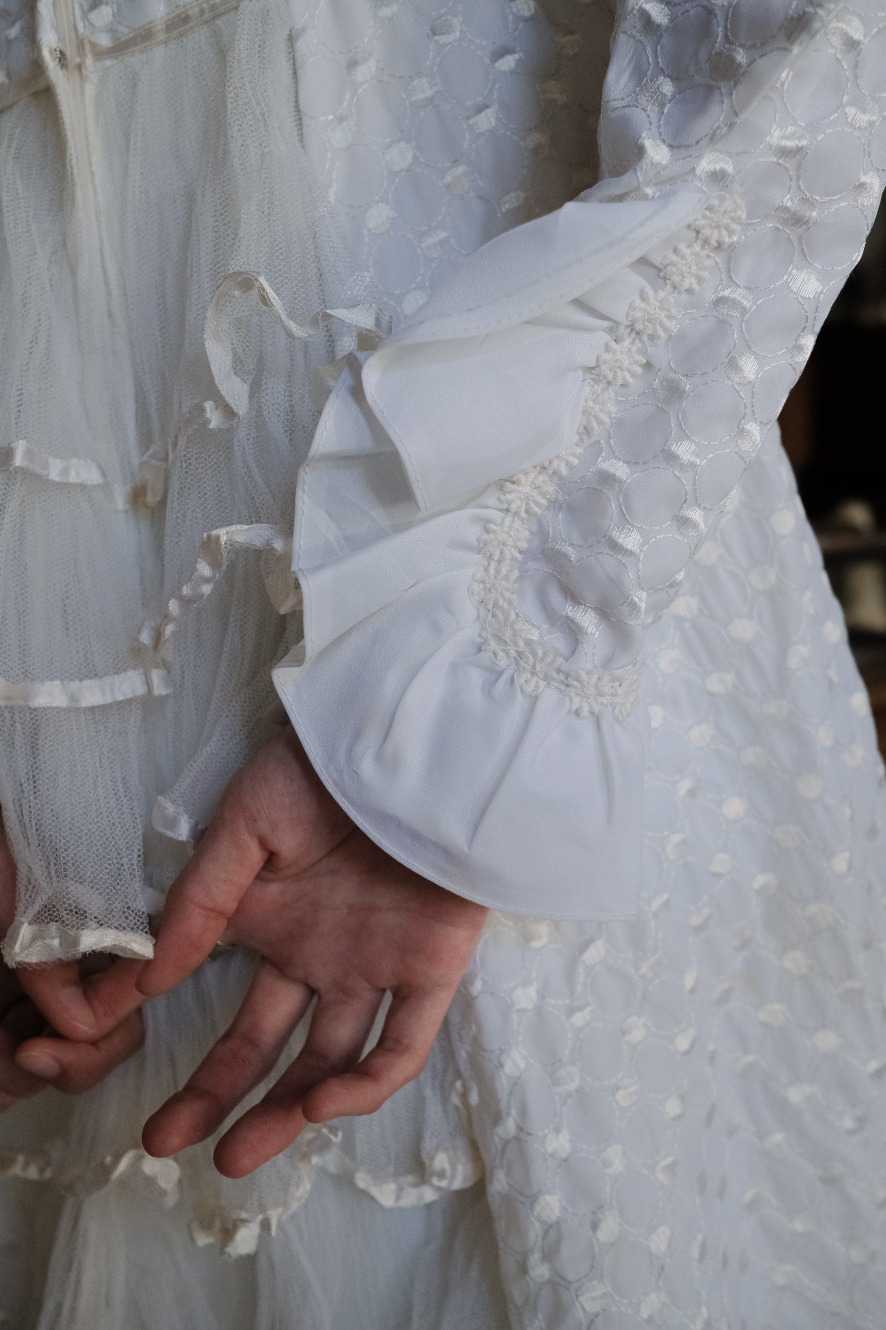 1960-1980's Dotted Jacquard Lace Cascade Gown / 古董波點蕾絲緹花長尾褶婚裙