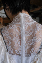 1960-1980's Blossom Tiered Lace Gown / 古董奶油泡泡層疊蕾絲婚裙