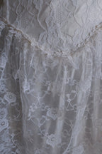 1960-1980's Blossom Tiered Lace Gown / 古董奶油泡泡層疊蕾絲婚裙
