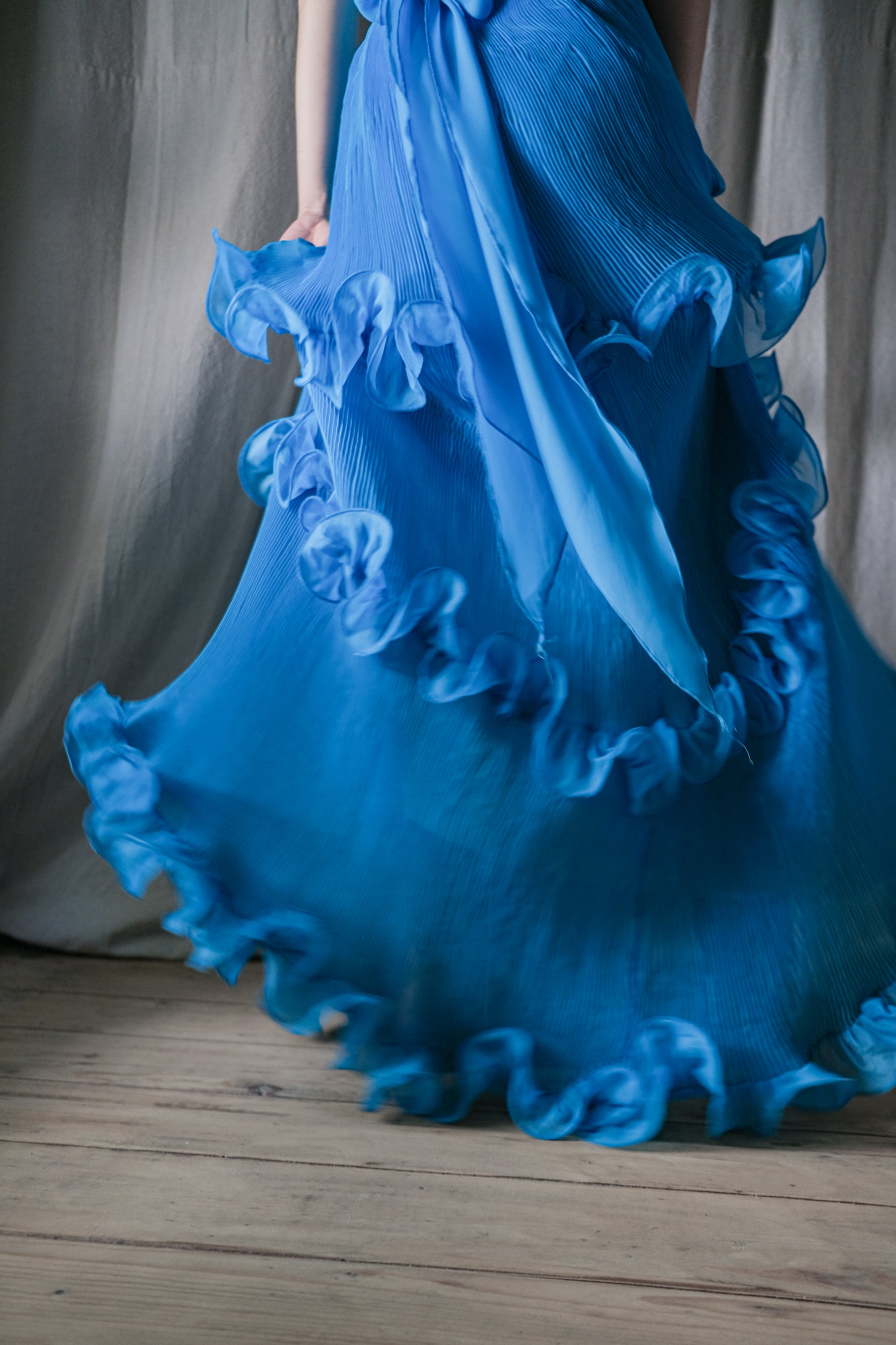 1970's Europe Ruffled Maxi Dress / 海洋女神波浪洋裝