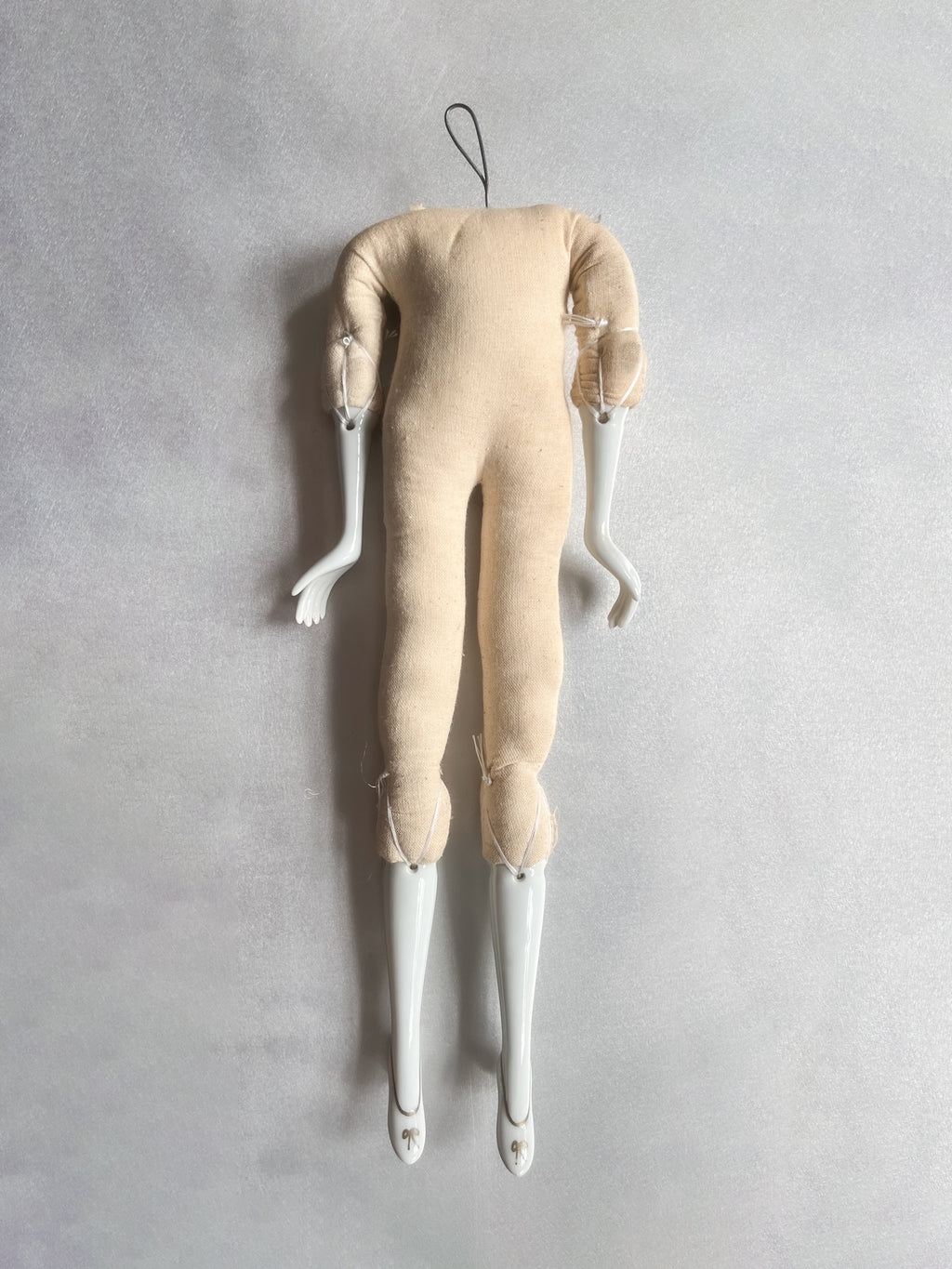 Porcelain Wired Doll / 可調式陶瓷娃娃