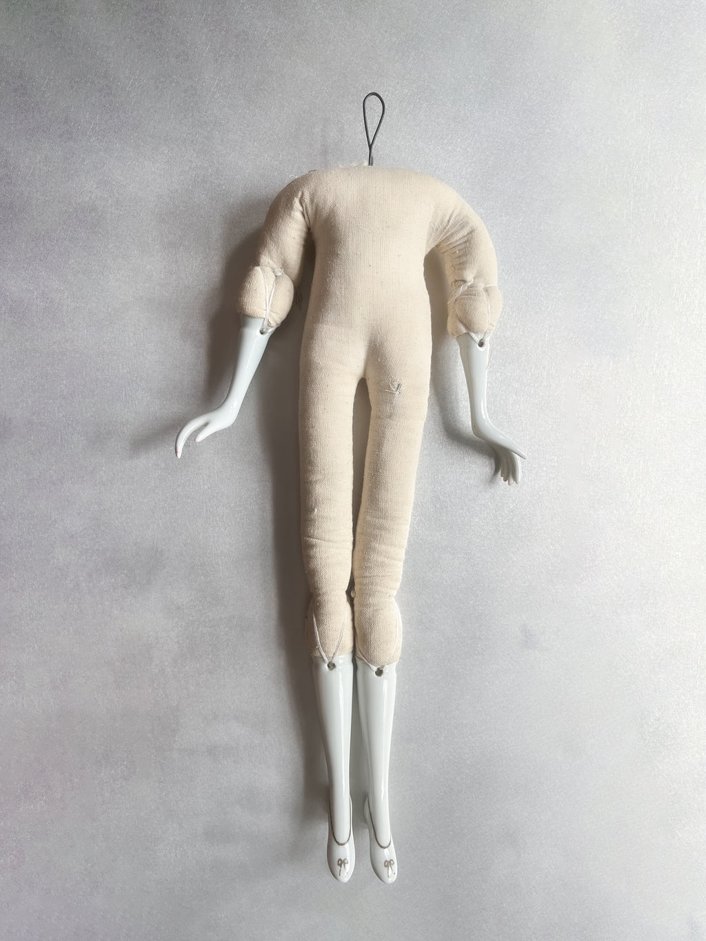 Porcelain Wired Doll / 可調式陶瓷娃娃