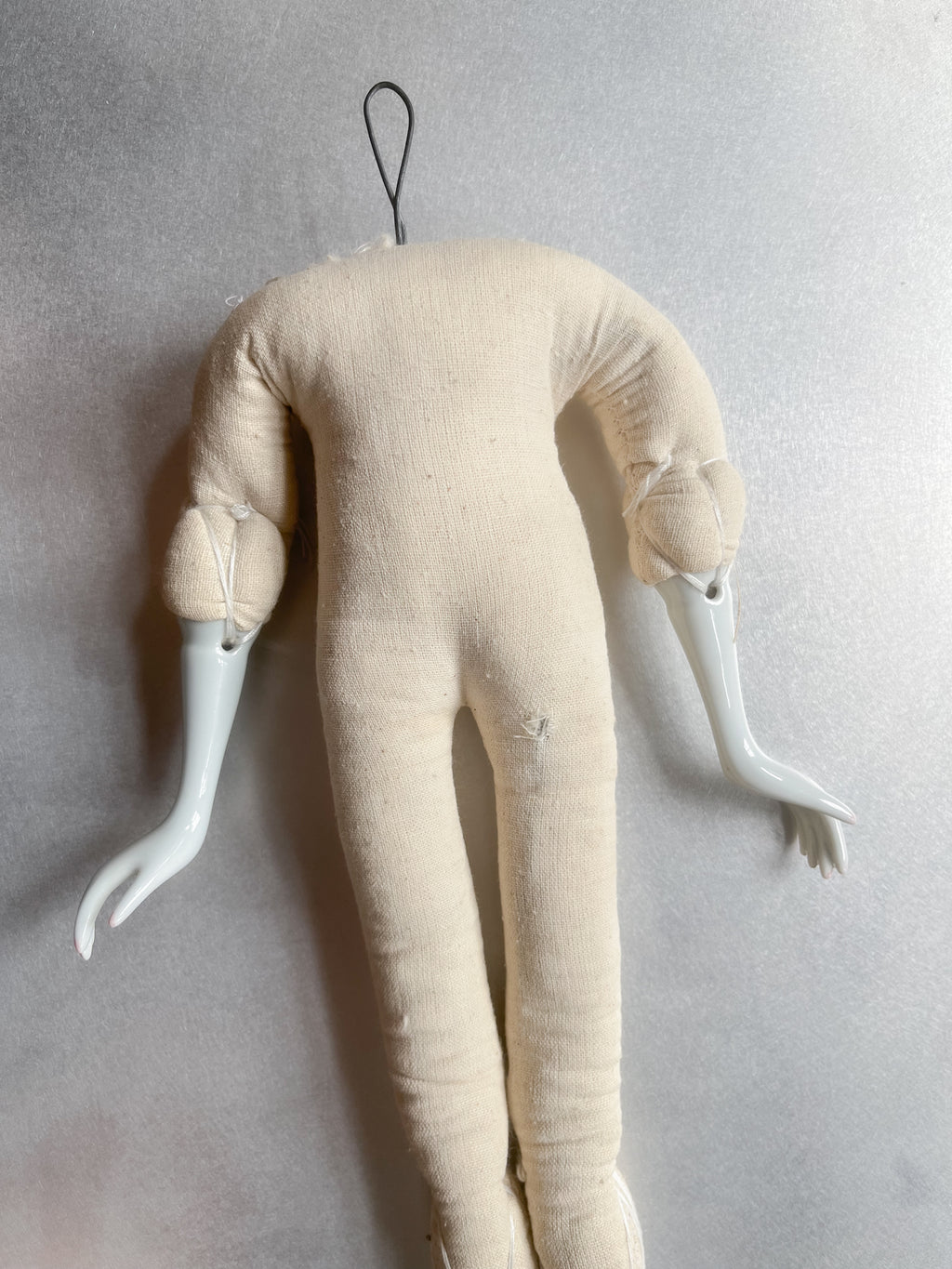 Porcelain Wired Doll / 可調式陶瓷娃娃