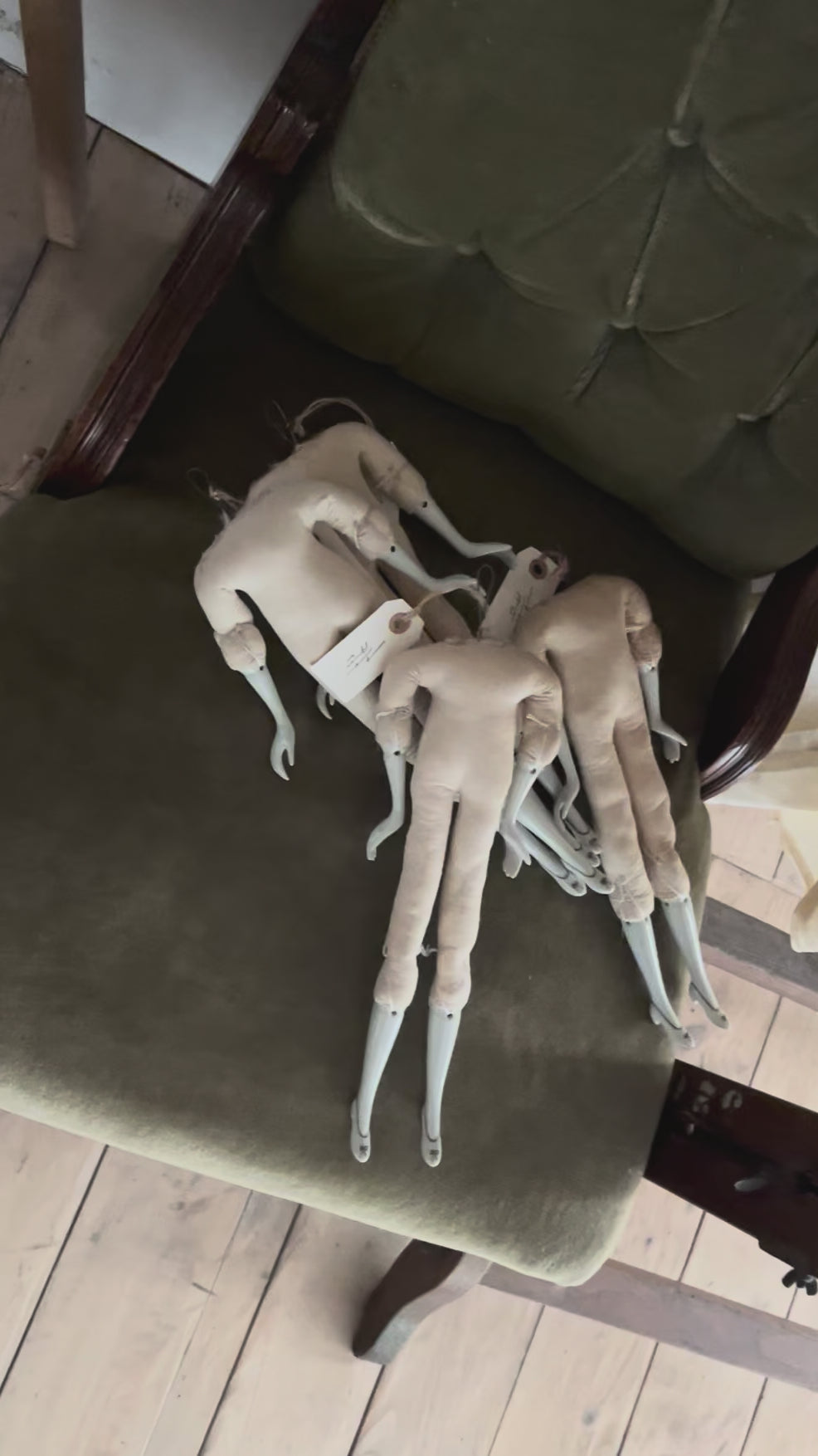 Porcelain Wired Doll / 可調式陶瓷娃娃